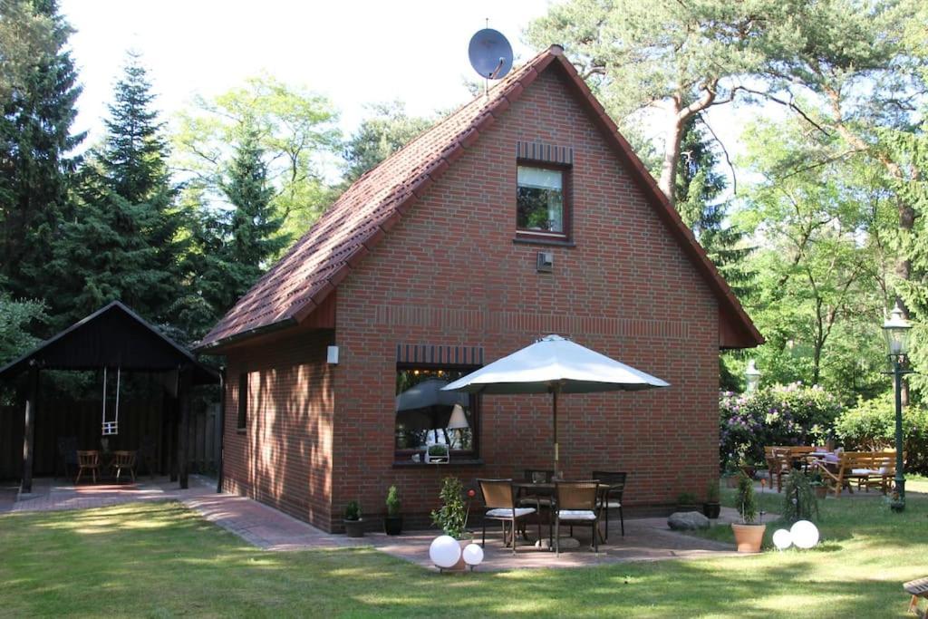 Ferienhaus Am Waldesrand Hatten Exteriör bild