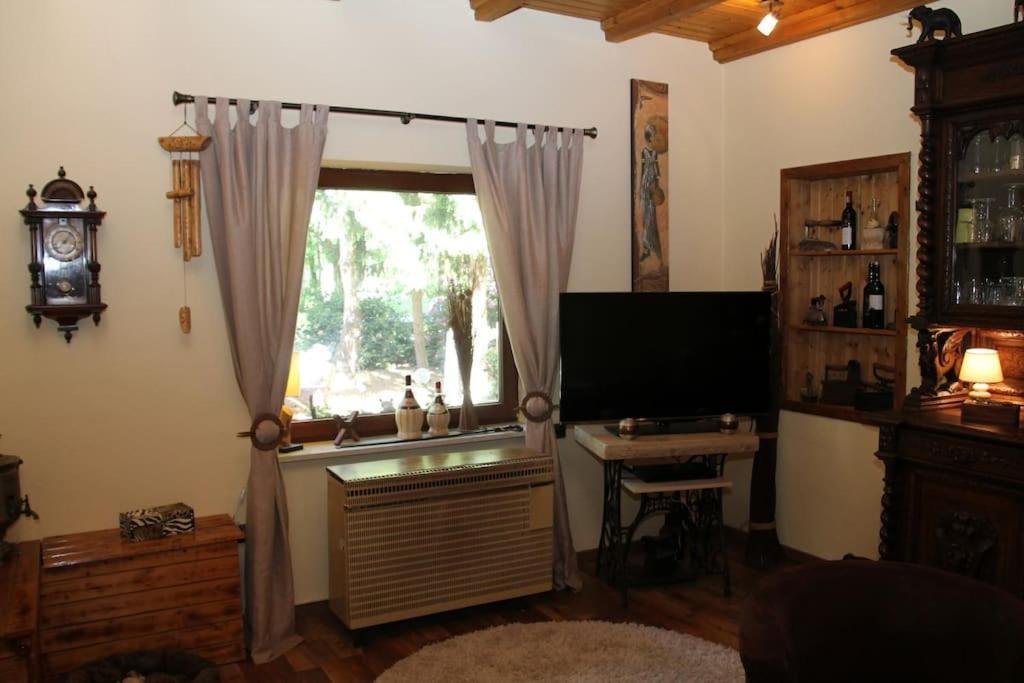 Ferienhaus Am Waldesrand Hatten Exteriör bild