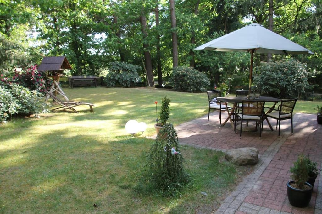 Ferienhaus Am Waldesrand Hatten Exteriör bild