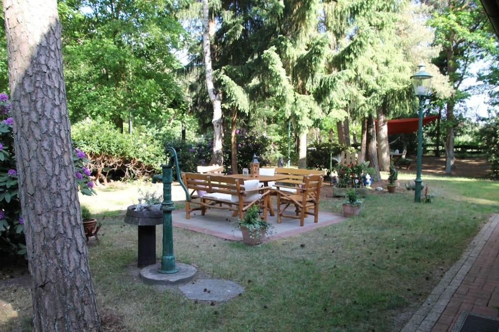 Ferienhaus Am Waldesrand Hatten Exteriör bild